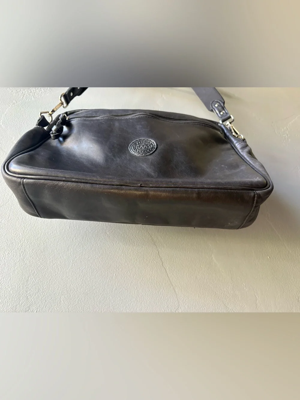 Vintage Roots Canada Black Leather Laptop Messenger Bag / Briefcase